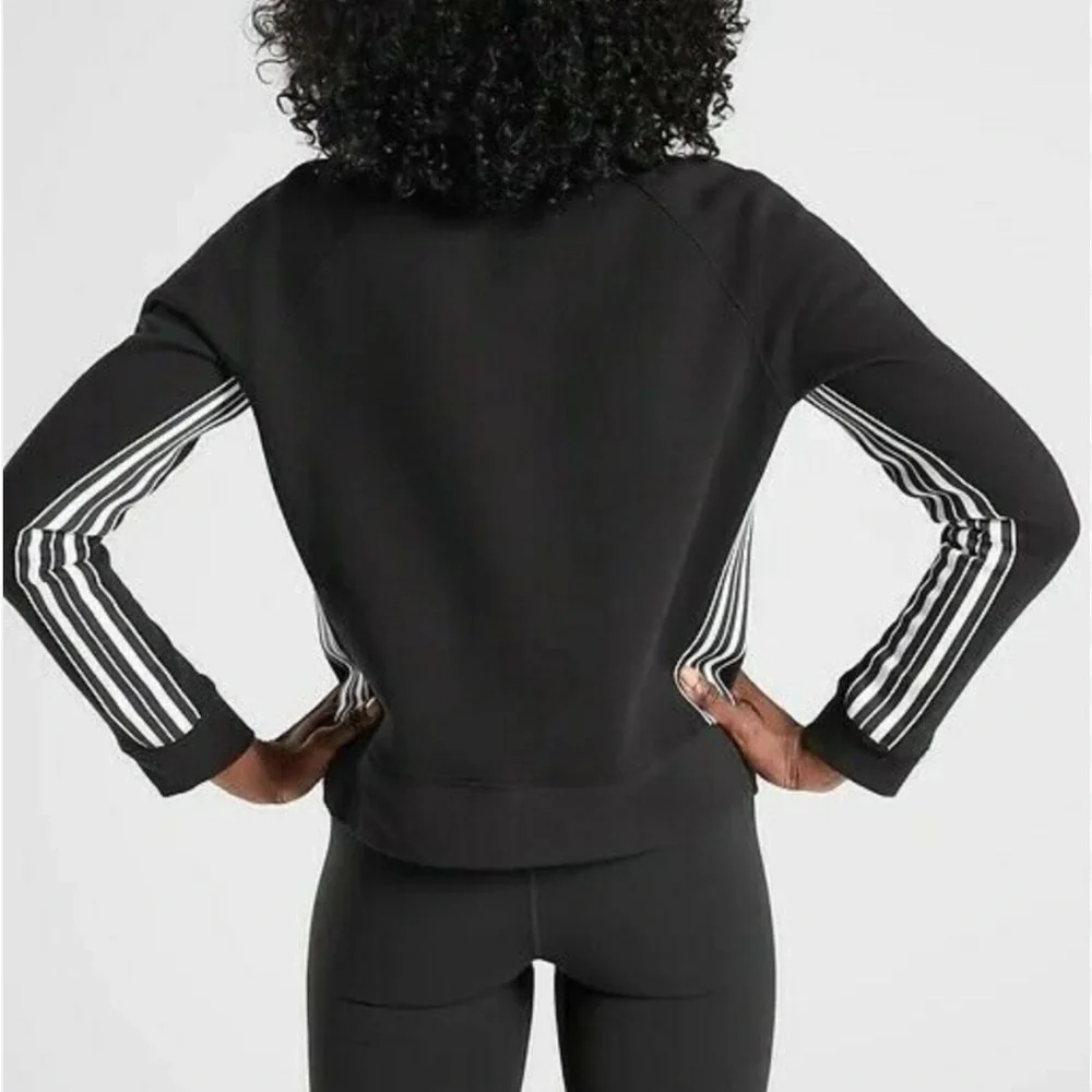 Athleta 24/7 Striped Crew Sweatshirt in Black and White Size Large Tall